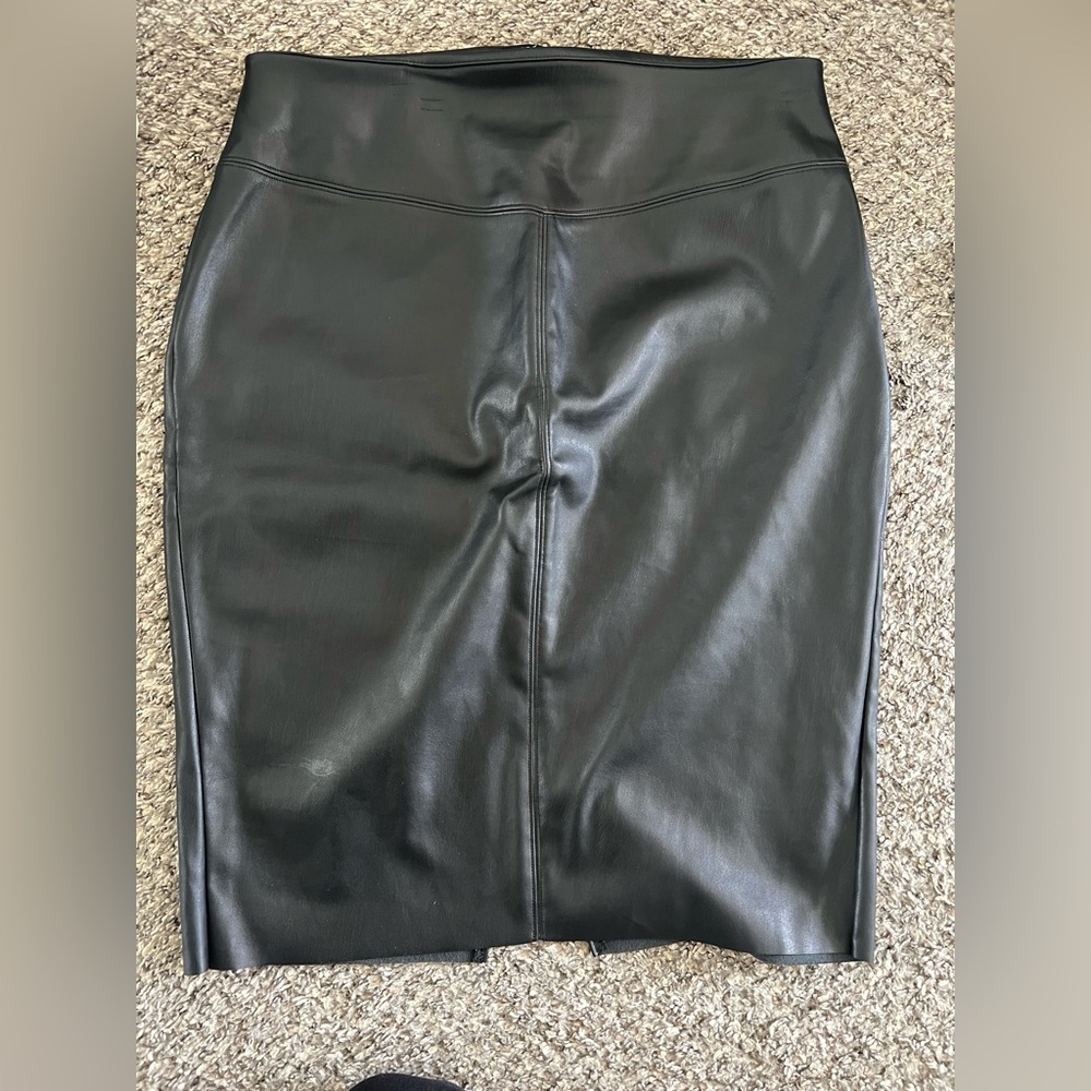 Black leather pencil skirt express size 14